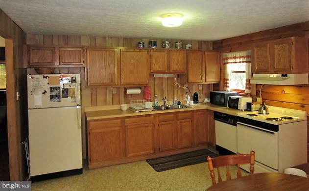 181 Turner Road Grantsville, MD 21536 - Photo 9 of 28 Kitchen