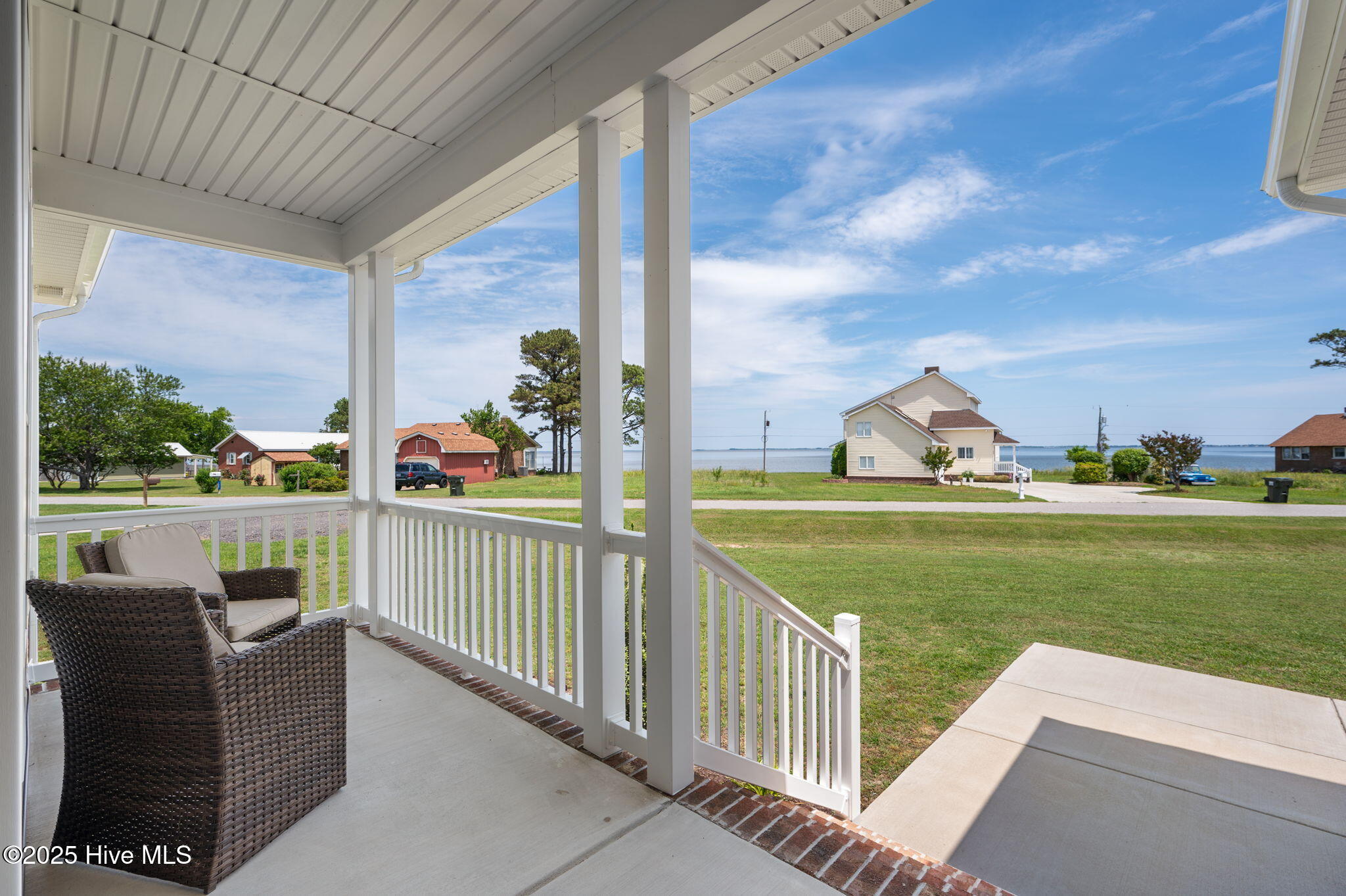 134 Sandy Road Aydlett, NC 27916 - Photo 4 of 55 4-web-or-mls-134-Sandy-Rd-Front-Porch