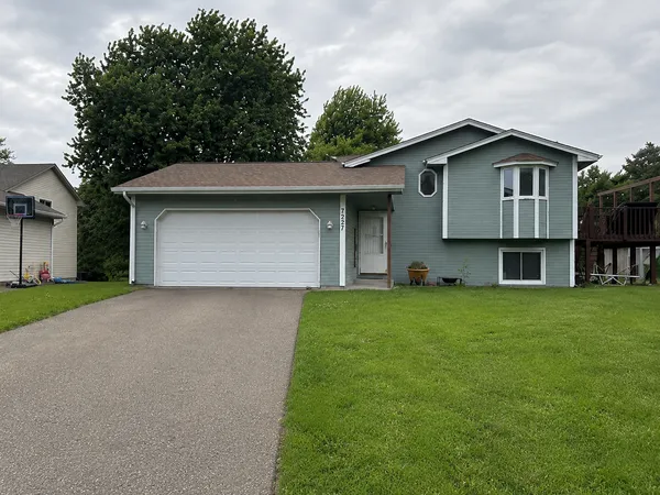 $365,000 | 7227 Peterson Trail, Hugo, MN 55038