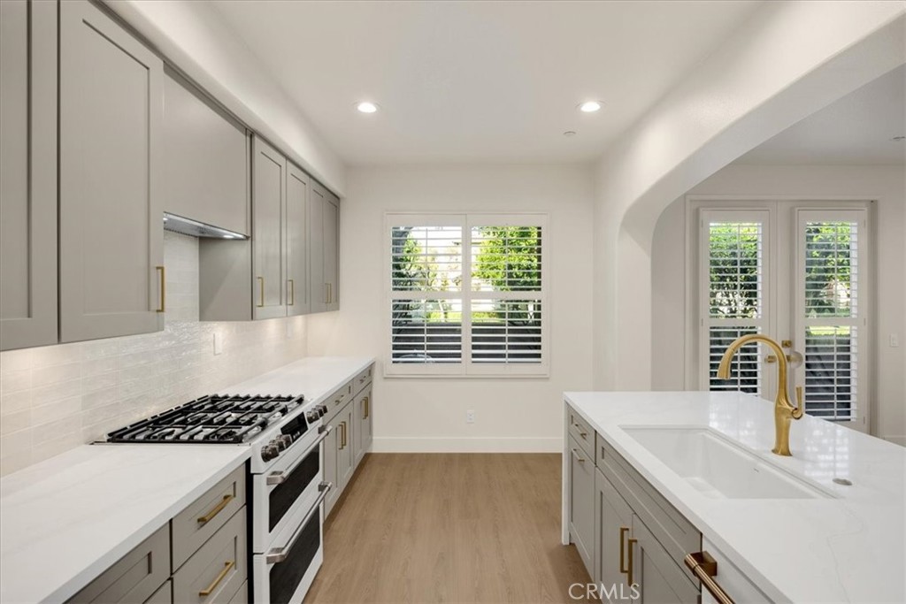 2 Moonstone Irvine, CA 92602 - Photo 5 of 31