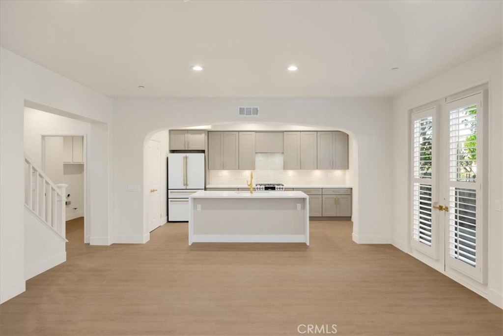 2 Moonstone Irvine, CA 92602 - Photo 7 of 31