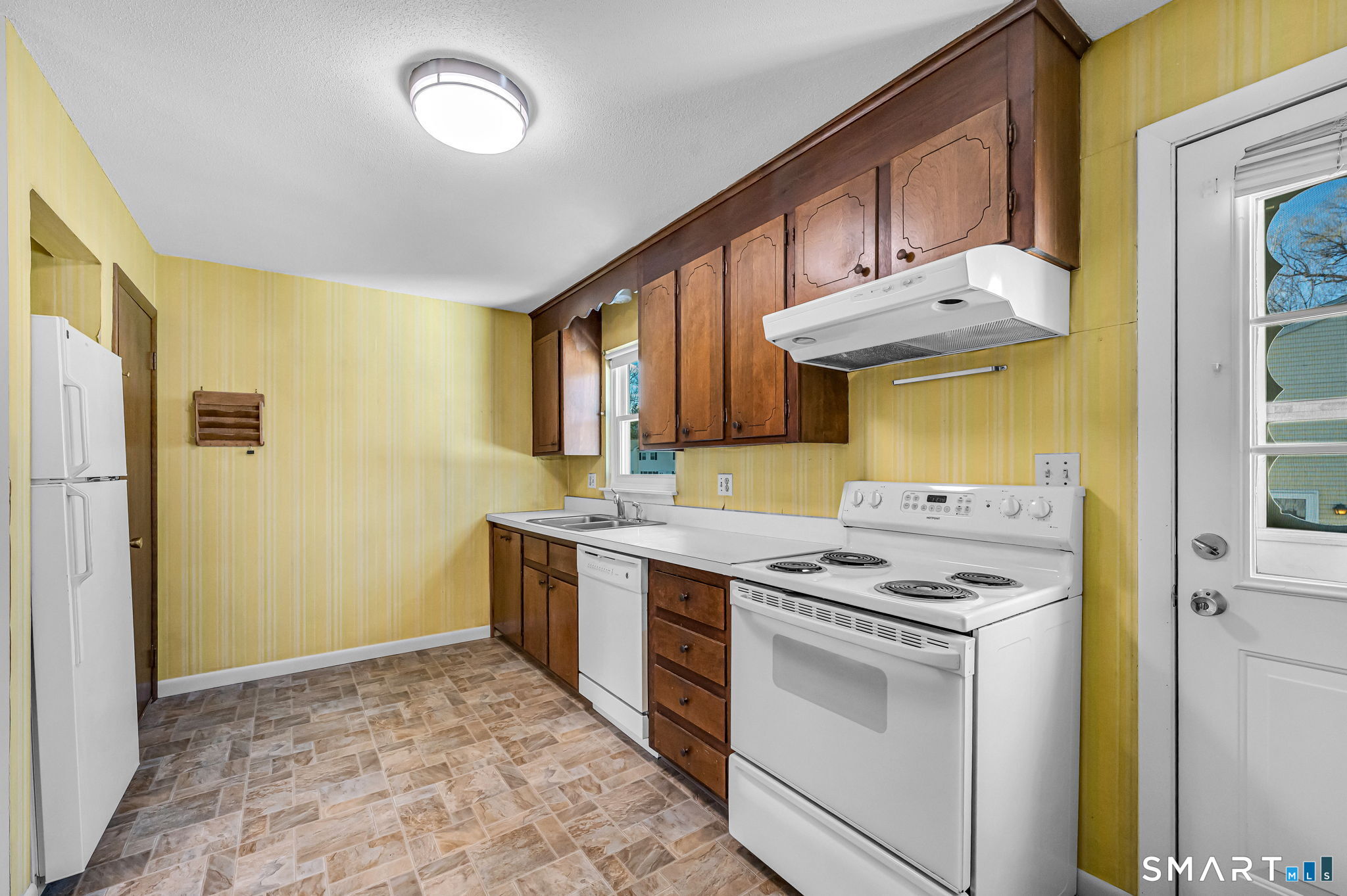 56 Elm Street, Unit 40 Enfield, CT 06082 - Photo 31 of 114