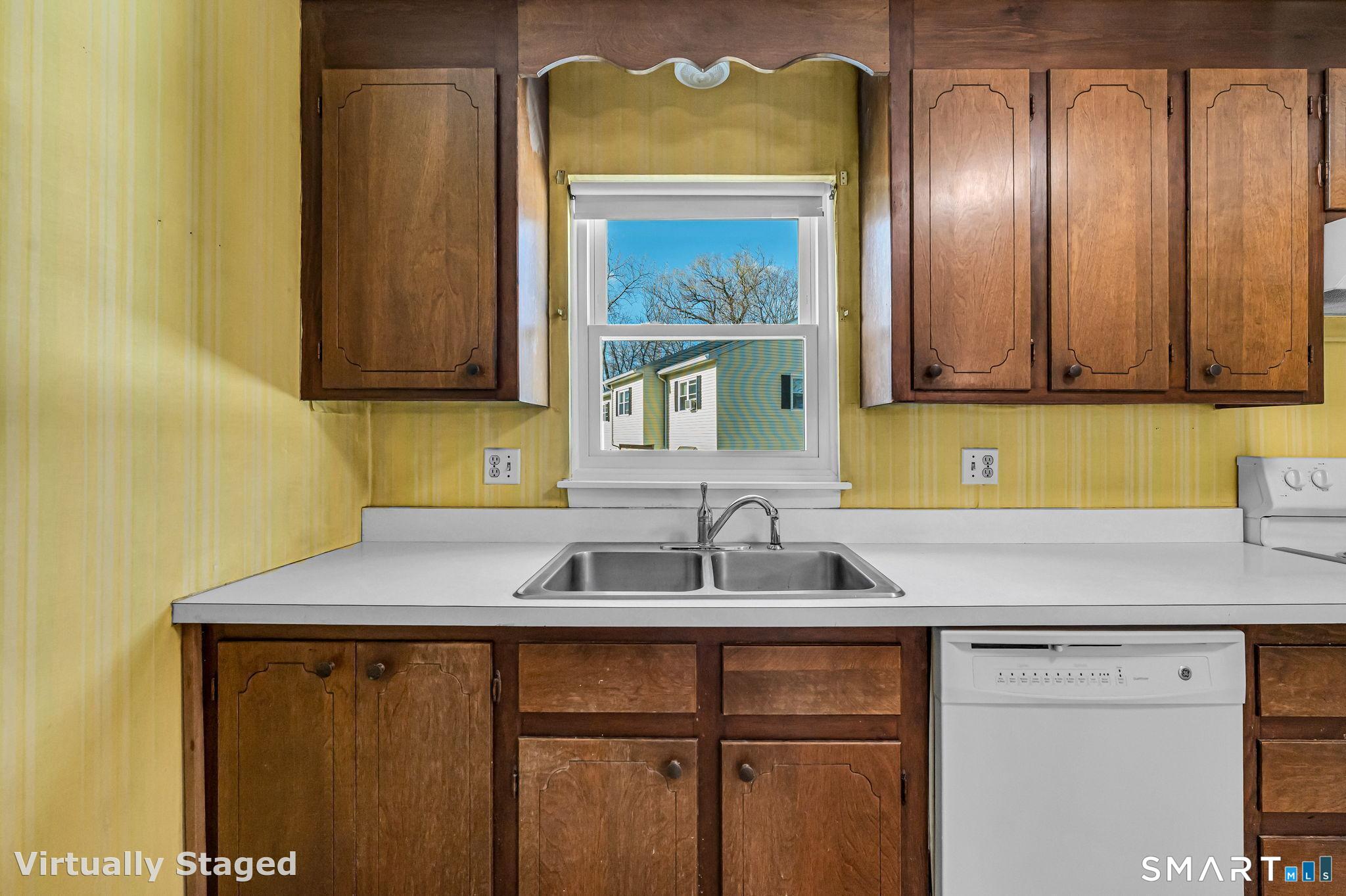 56 Elm Street, Unit 40 Enfield, CT 06082 - Photo 47 of 114