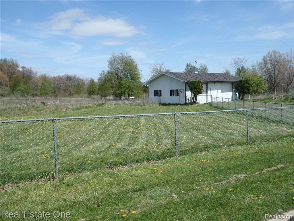 2891 Lannen Road Howell, MI 48855 - Photo 23 of 24 LANNEN 022.JPG