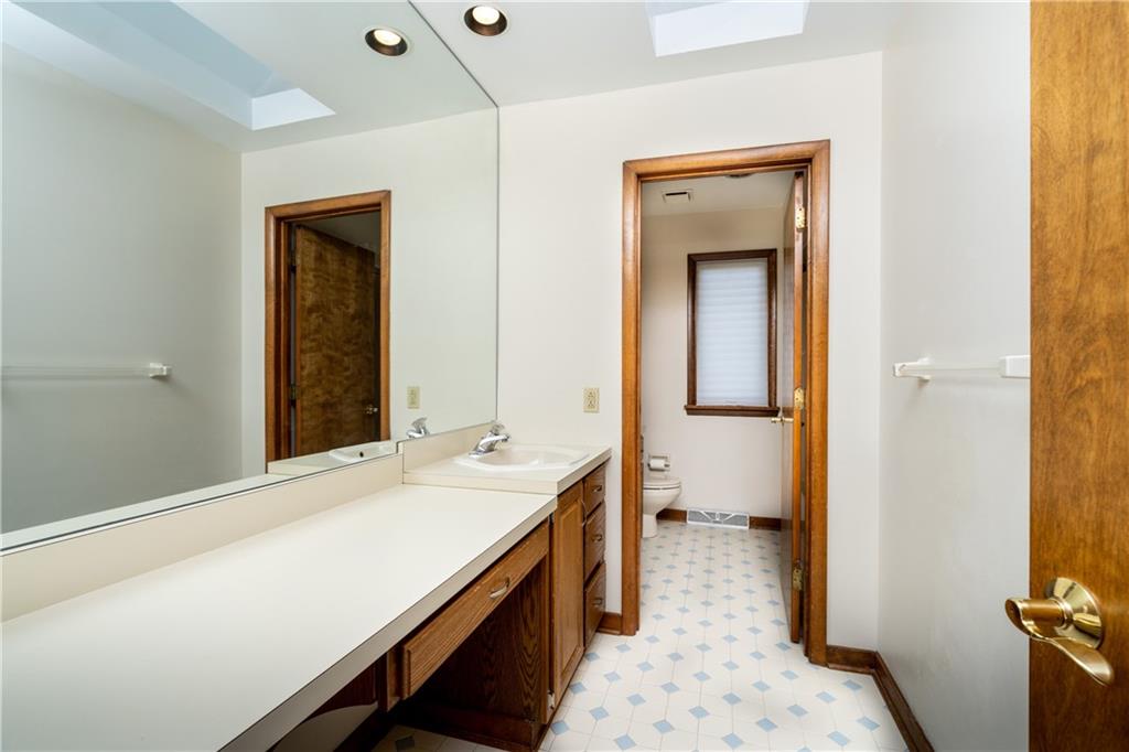 10122 Deer View Point Road Wexford, PA 15090 - Photo 12 of 23 Gallery Image 12