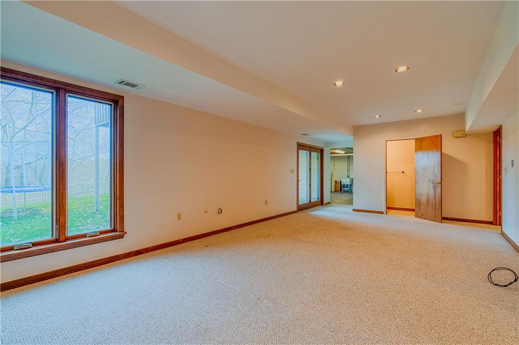10122 Deer View Point Road Wexford, PA 15090 - Photo 14 of 23 Gallery Image 14
