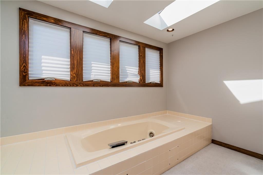 10122 Deer View Point Road Wexford, PA 15090 - Photo 9 of 23 Gallery Image 9