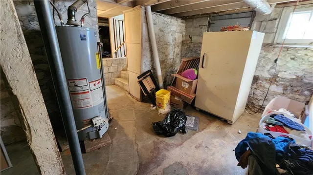 $207,000 | 818 West 6th Street, Ottawa, KS 66067