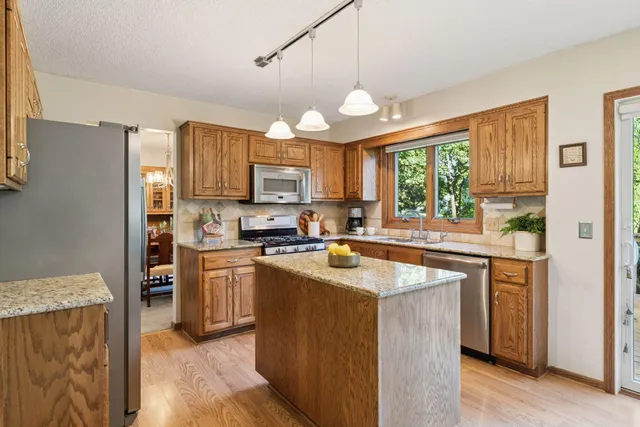 $569,900 | 8769 Jewel Avenue South, Cottage Grove, MN 55016