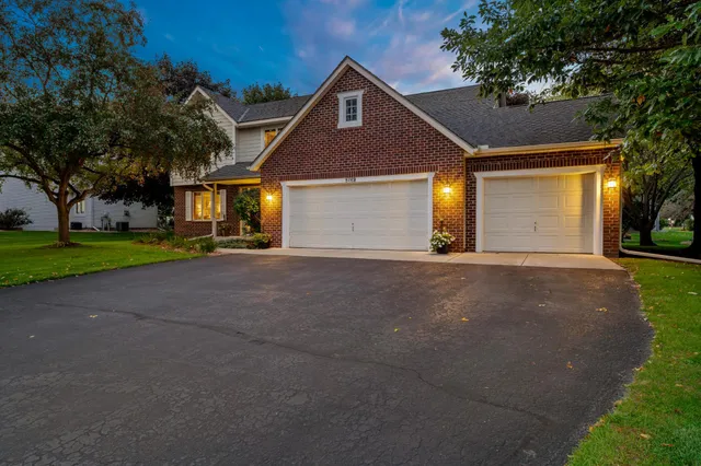 $569,900 | 8769 Jewel Avenue South, Cottage Grove, MN 55016