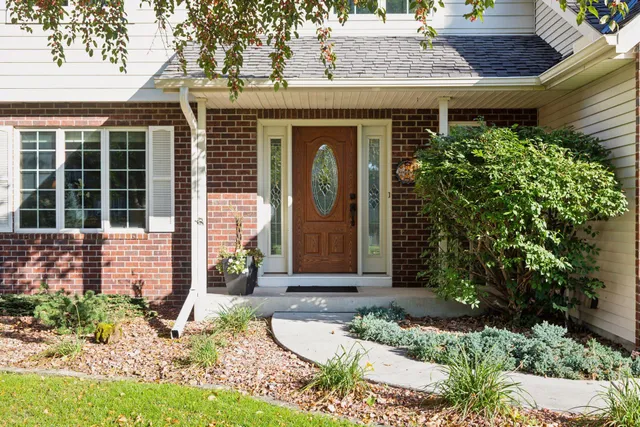 $569,900 | 8769 Jewel Avenue South, Cottage Grove, MN 55016