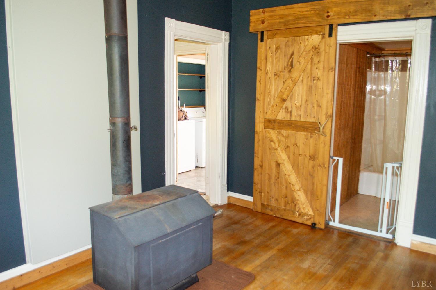 3129 Derby Road Gretna, VA 24557 - Photo 14 of 32