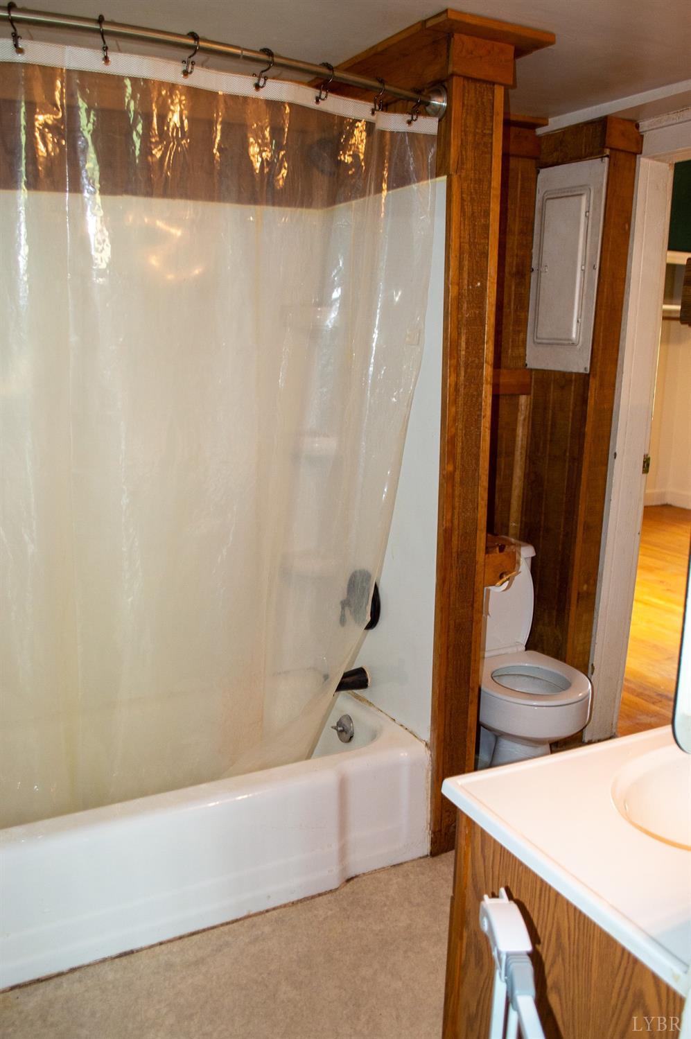 3129 Derby Road Gretna, VA 24557 - Photo 15 of 32