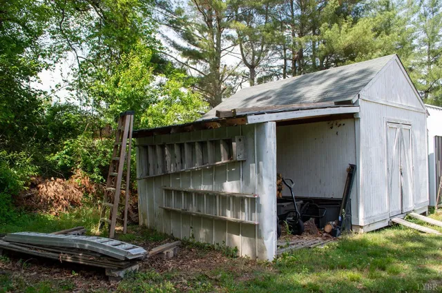 $155,000 | 3129 Derby Road, Gretna, VA 24557