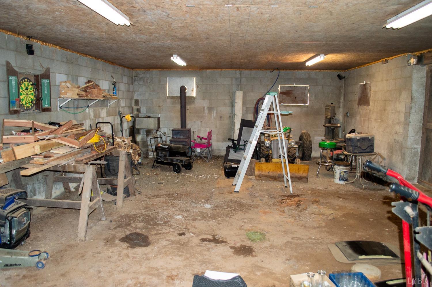 3129 Derby Road Gretna, VA 24557 - Photo 29 of 32