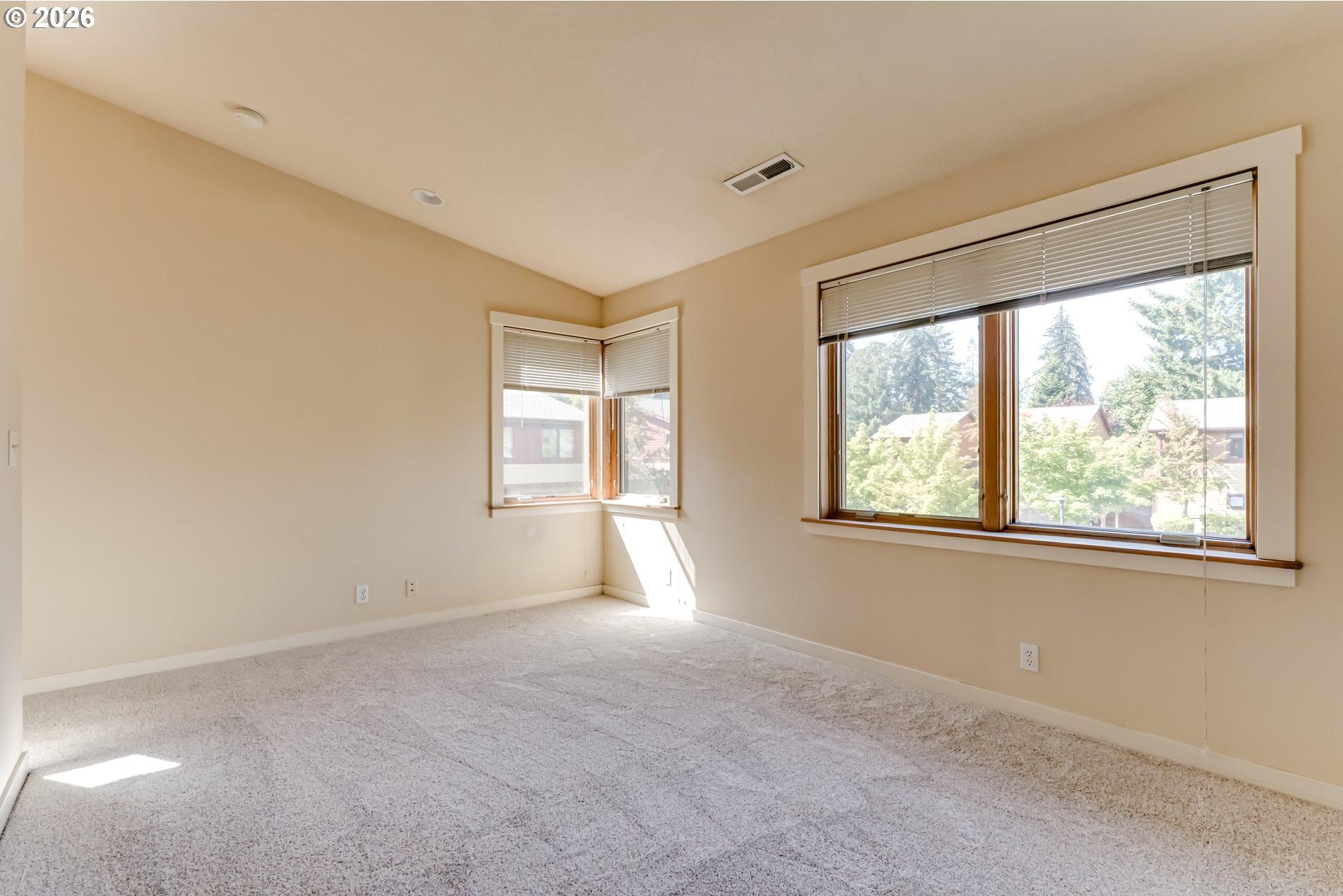 1455 Perdue Loop Eugene, OR 97401 - Photo 23 of 31 Gallery Image 23