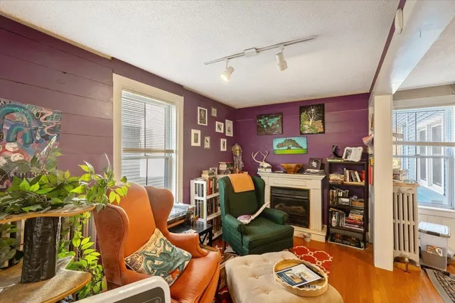 $325,000 | 25 Diamond Street, St. Albans, VT 05478