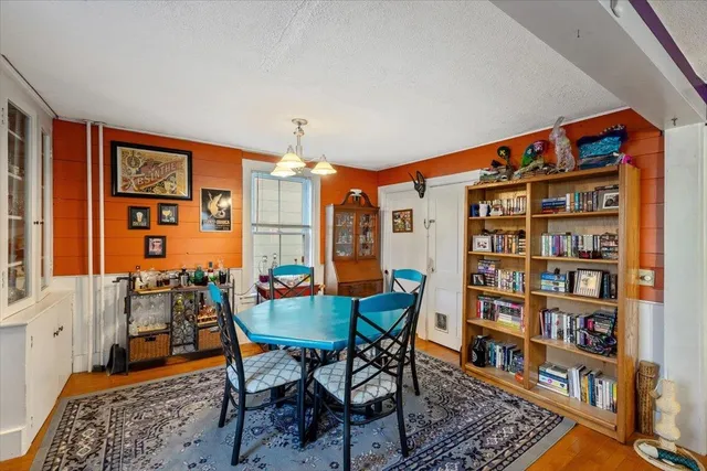 $325,000 | 25 Diamond Street, St. Albans, VT 05478