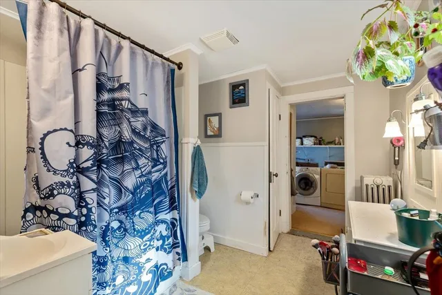 $325,000 | 25 Diamond Street, St. Albans, VT 05478