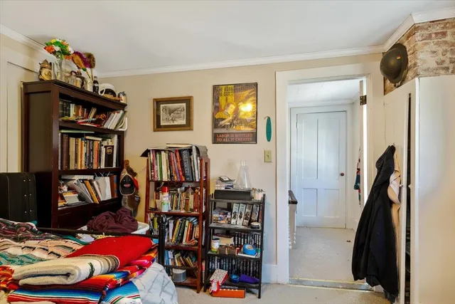 $325,000 | 25 Diamond Street, St. Albans, VT 05478