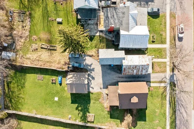 $325,000 | 25 Diamond Street, St. Albans, VT 05478