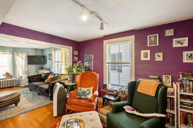 $325,000 | 25 Diamond Street, St. Albans, VT 05478