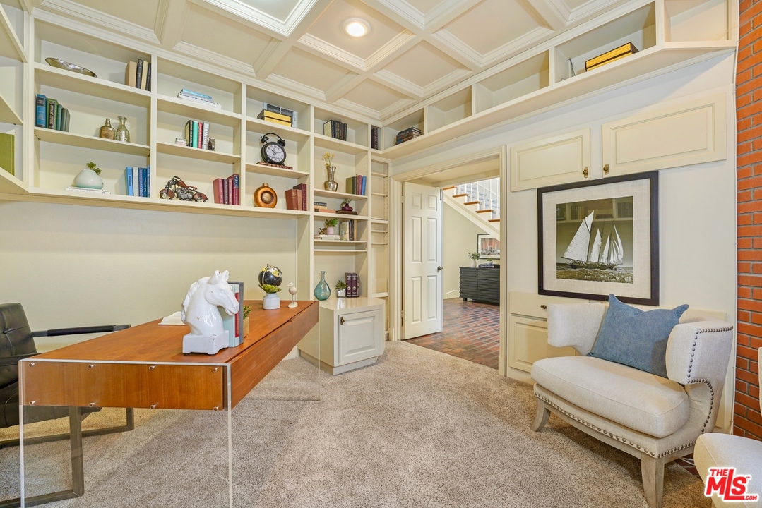 2249 Canyonback Road Los Angeles, CA 90049 - Photo 18 of 52