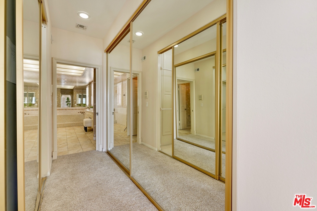 2249 Canyonback Road Los Angeles, CA 90049 - Photo 28 of 52