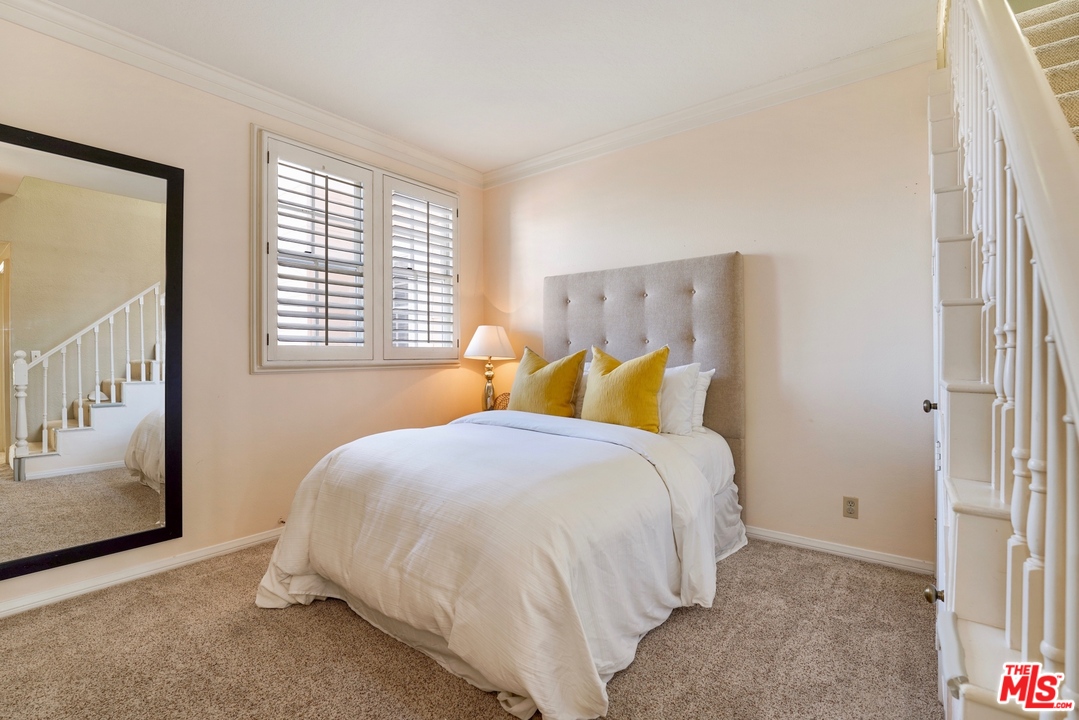 2249 Canyonback Road Los Angeles, CA 90049 - Photo 33 of 52