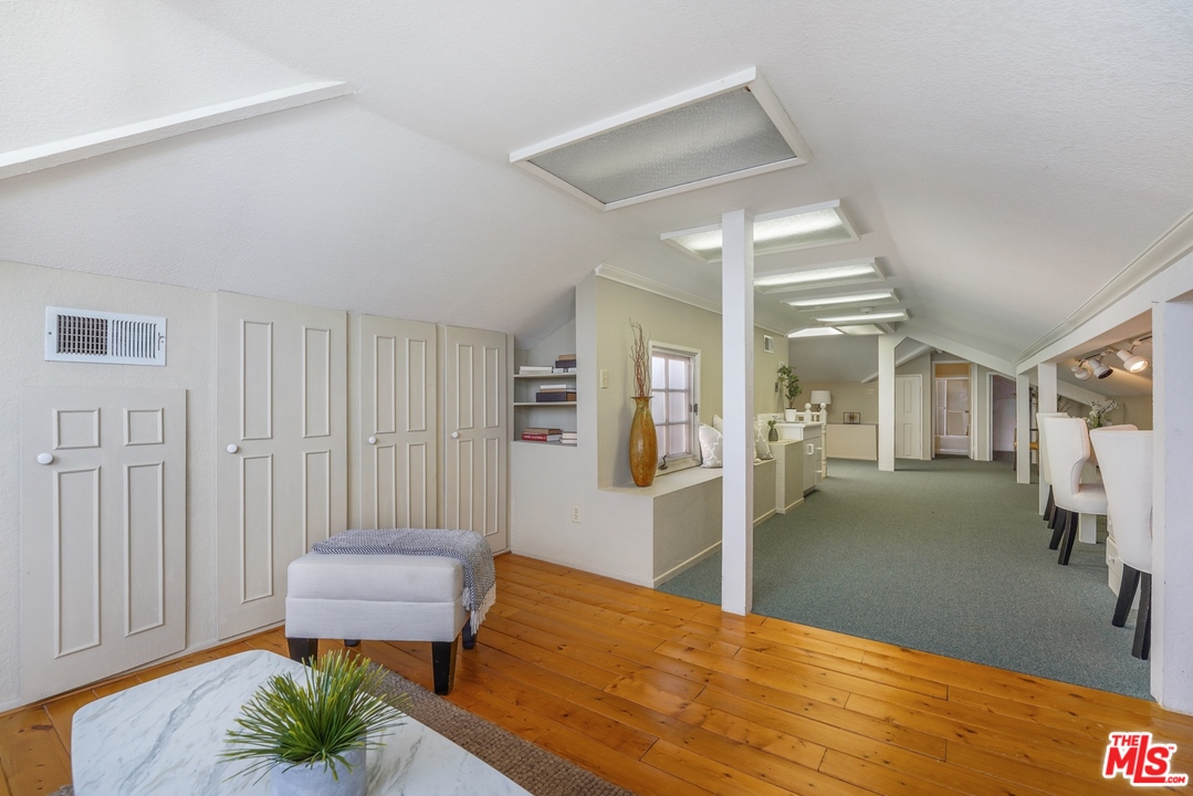 2249 Canyonback Road Los Angeles, CA 90049 - Photo 39 of 52