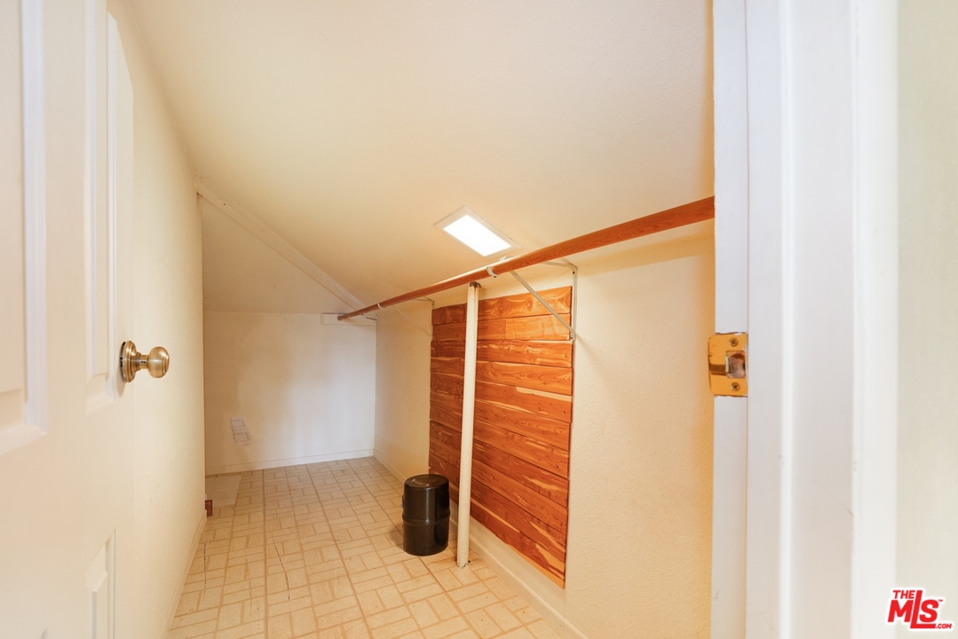 2249 Canyonback Road Los Angeles, CA 90049 - Photo 42 of 52