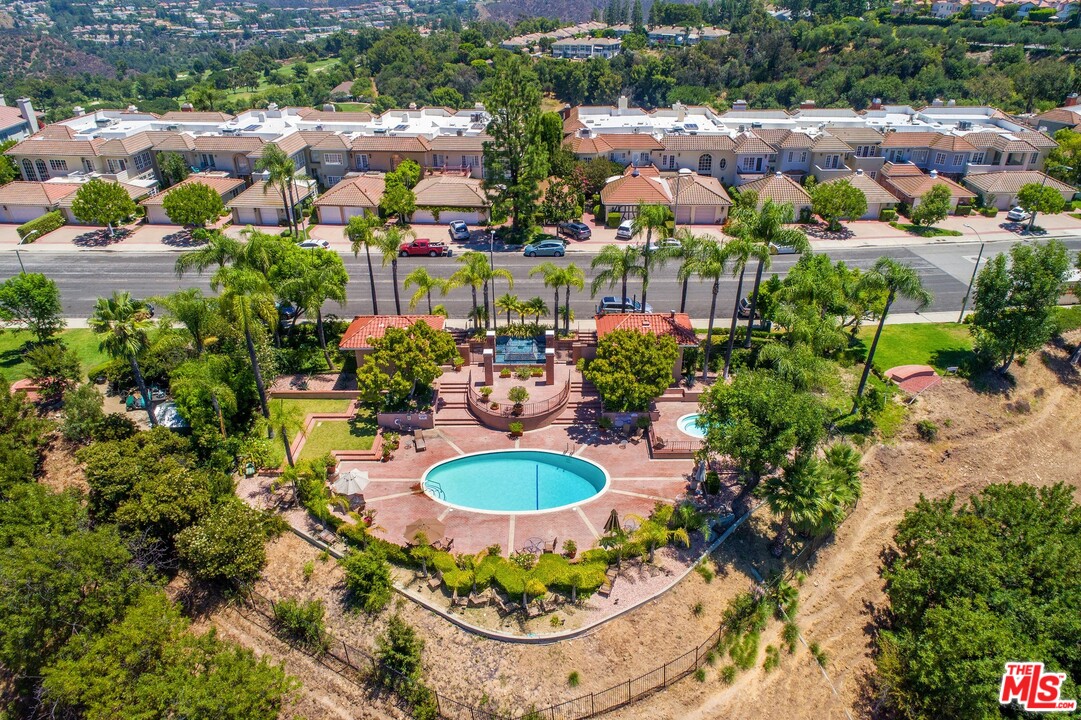 2249 Canyonback Road Los Angeles, CA 90049 - Photo 49 of 52