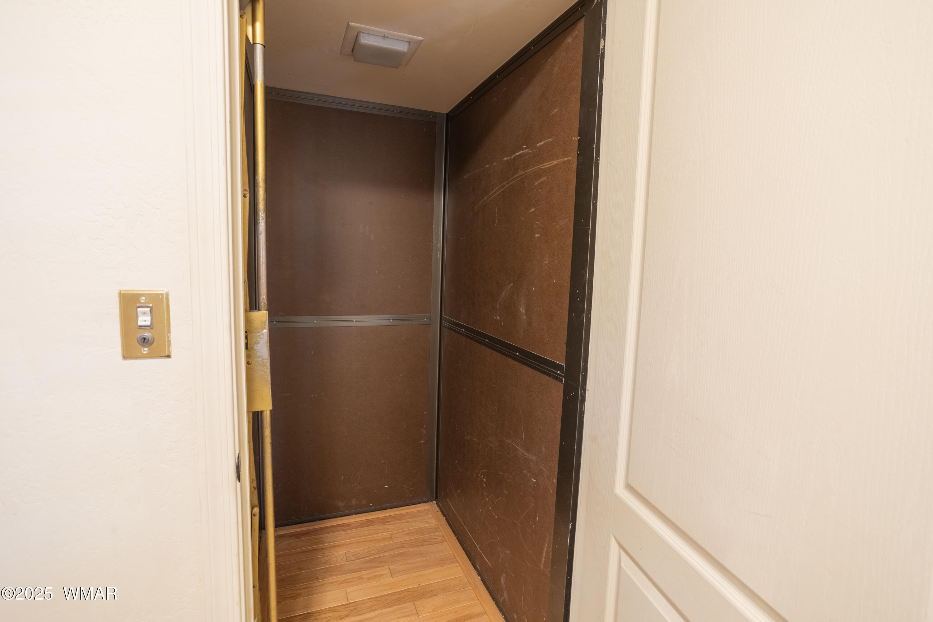 902 West Rim Road Lakeside, AZ 85929 - Photo 23 of 55 Elevator