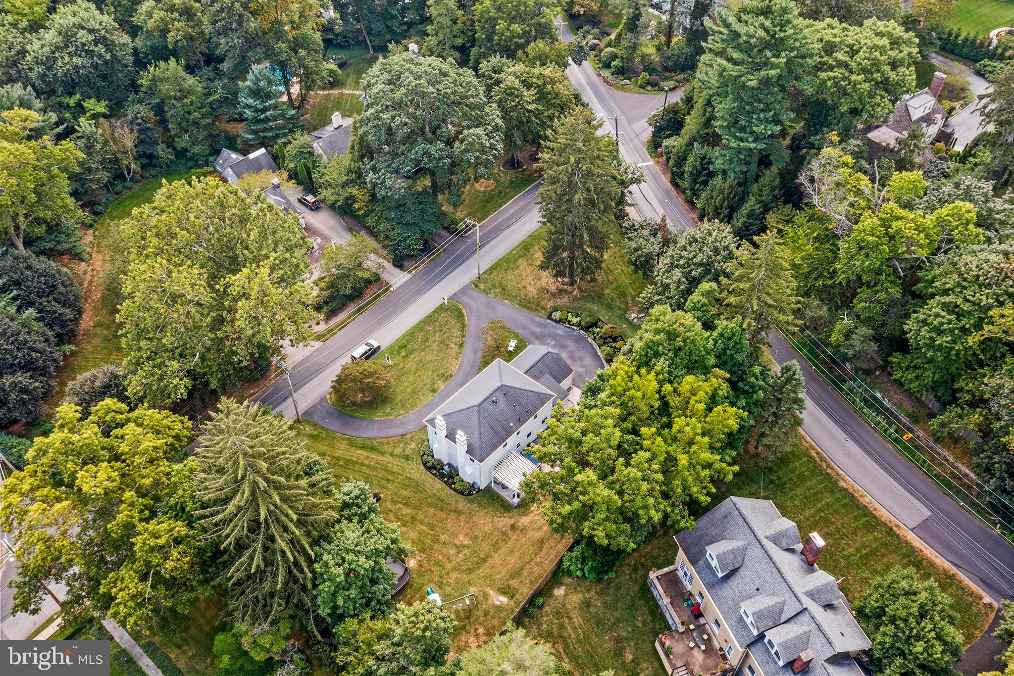 301 Orchard Way Wayne, PA 19087 - Photo 44 of 48 Aerial View