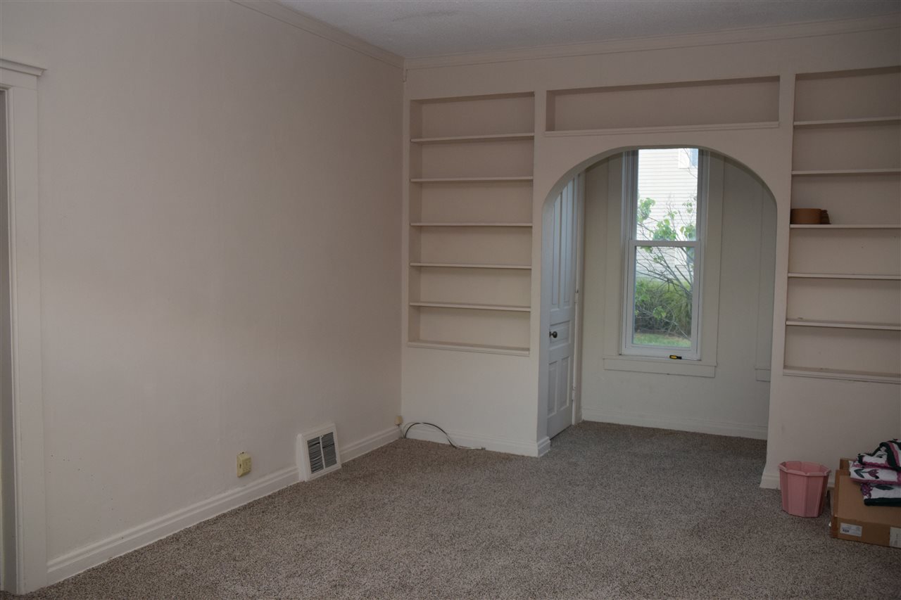 550 North Wayne Street Waterloo, IN 46793 - Photo 4 of 24 Gallery Image 4