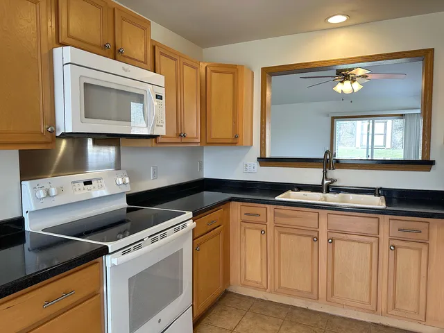 $2,000 | 482 Fox Lane, Walworth, WI 53184