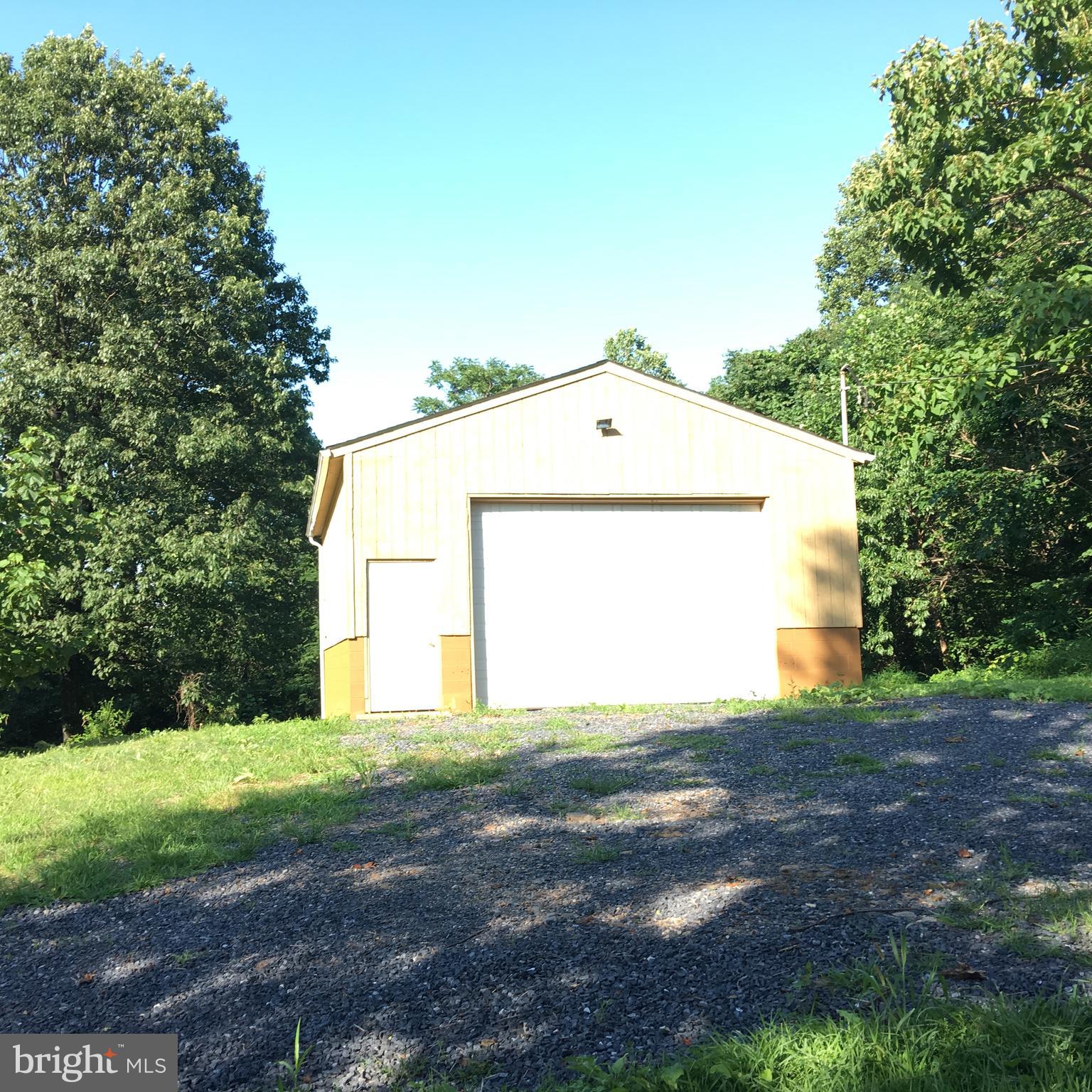 838 Highridge Road Front Royal, VA 22630 - Photo 5 of 46