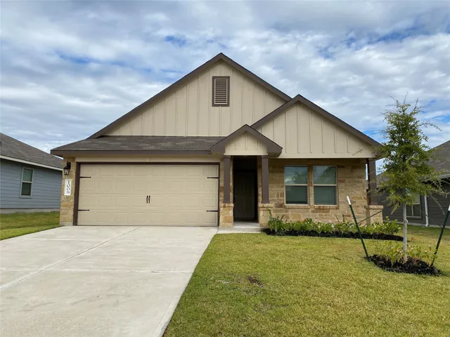 $2,100 | 1008 Davy Street, Brenham, TX 77833