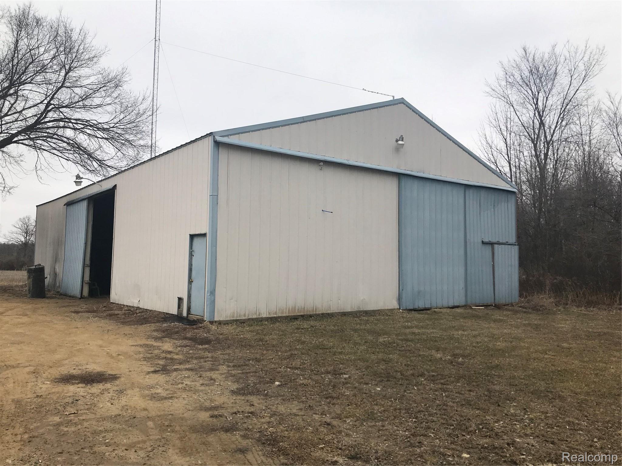 6380 Obrien Road Fostoria, MI 48435 - Photo 14 of 19 IMG_1586.jpg