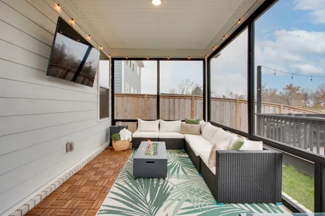 $678,000 | 614 Conifer Dr Spring Hill, Thompson's Station, TN 37179