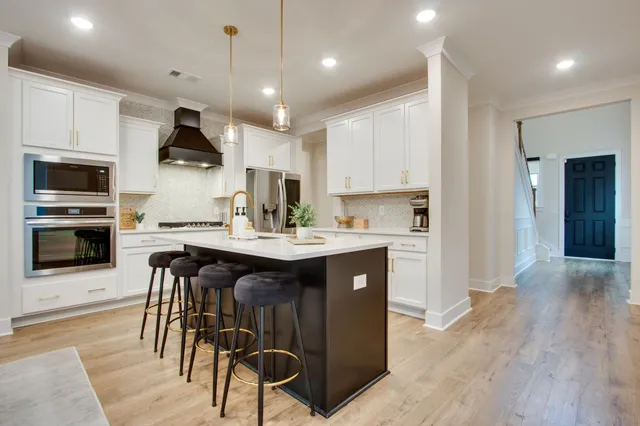 $678,000 | 614 Conifer Dr Spring Hill, Thompson's Station, TN 37179