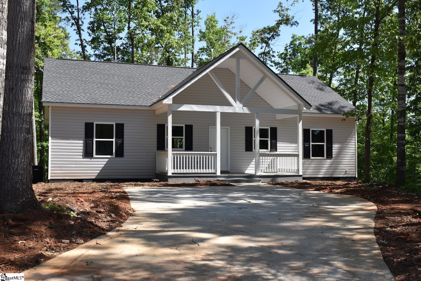 109 Bayfield Road Westminster, SC 29693 - Photo 1 of 11 Gallery Image 1