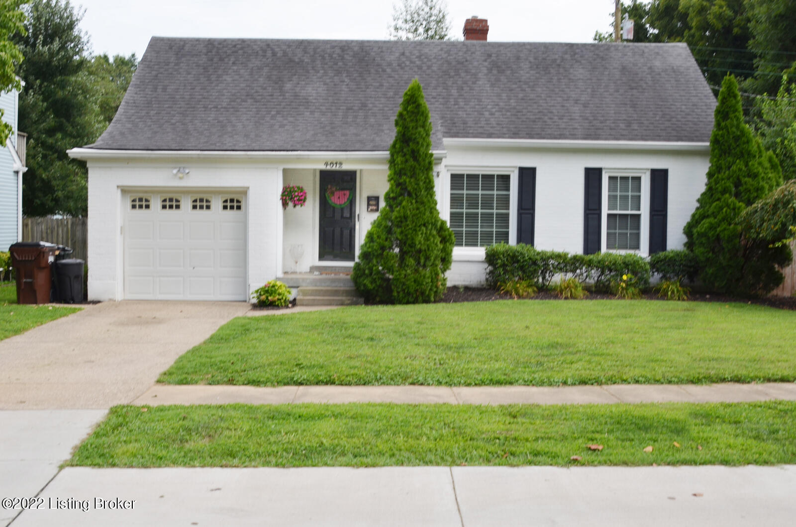 4012 Winchester Road Louisville, KY 40207 - Photo 1 of 13 Front