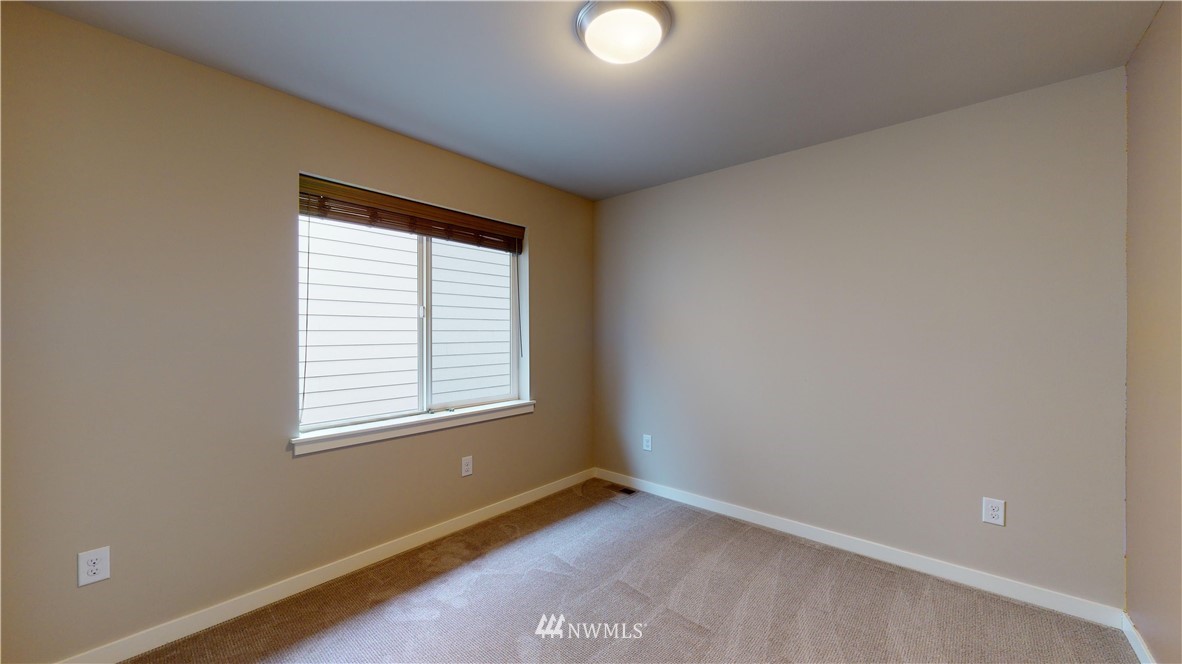 29 175th Place Southeast Bothell, WA 98012 - Photo 18 of 19 an empty room with a window