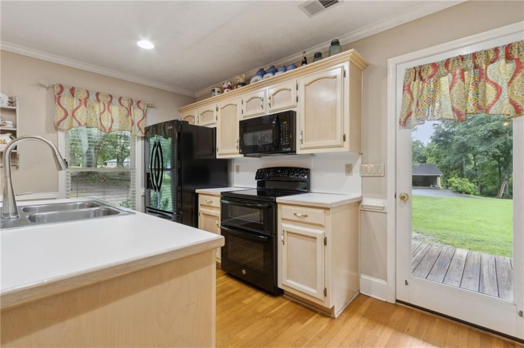 83 Russell Road Lawrenceville, GA 30043 - Photo 11 of 67