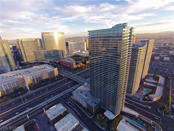 $3,850 | 4471 Dean Martin Drive, Unit 2807, Las Vegas, NV 89103