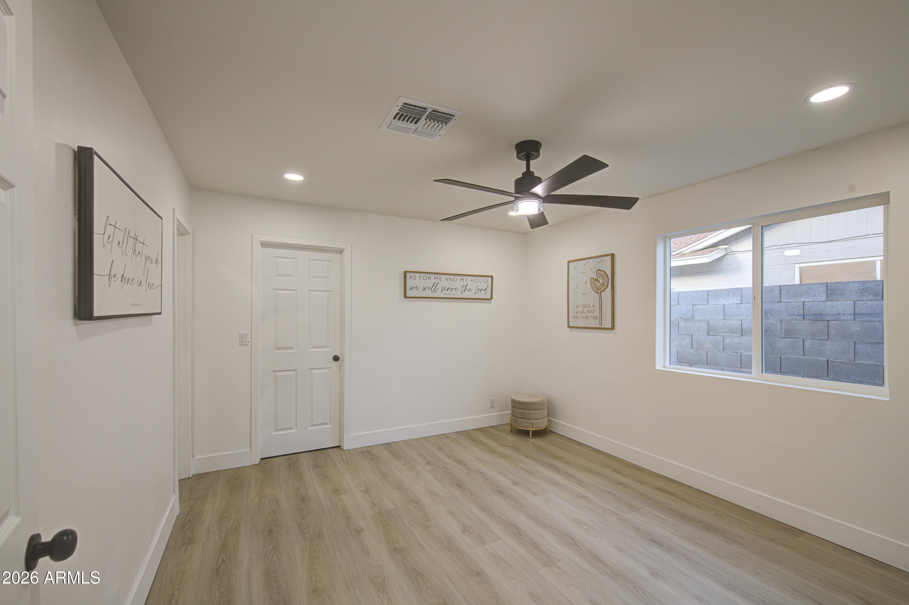 6427 West Lawrence Road Glendale, AZ 85301 - Photo 13 of 33