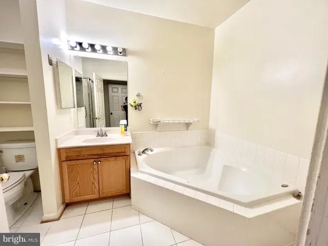 $2,800 | 2665 Manhattan Place, Unit 106, Vienna, VA 22180