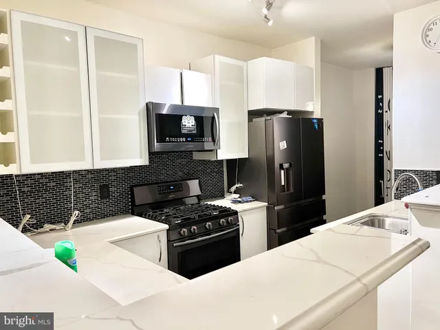 $2,800 | 2665 Manhattan Place, Unit 106, Vienna, VA 22180