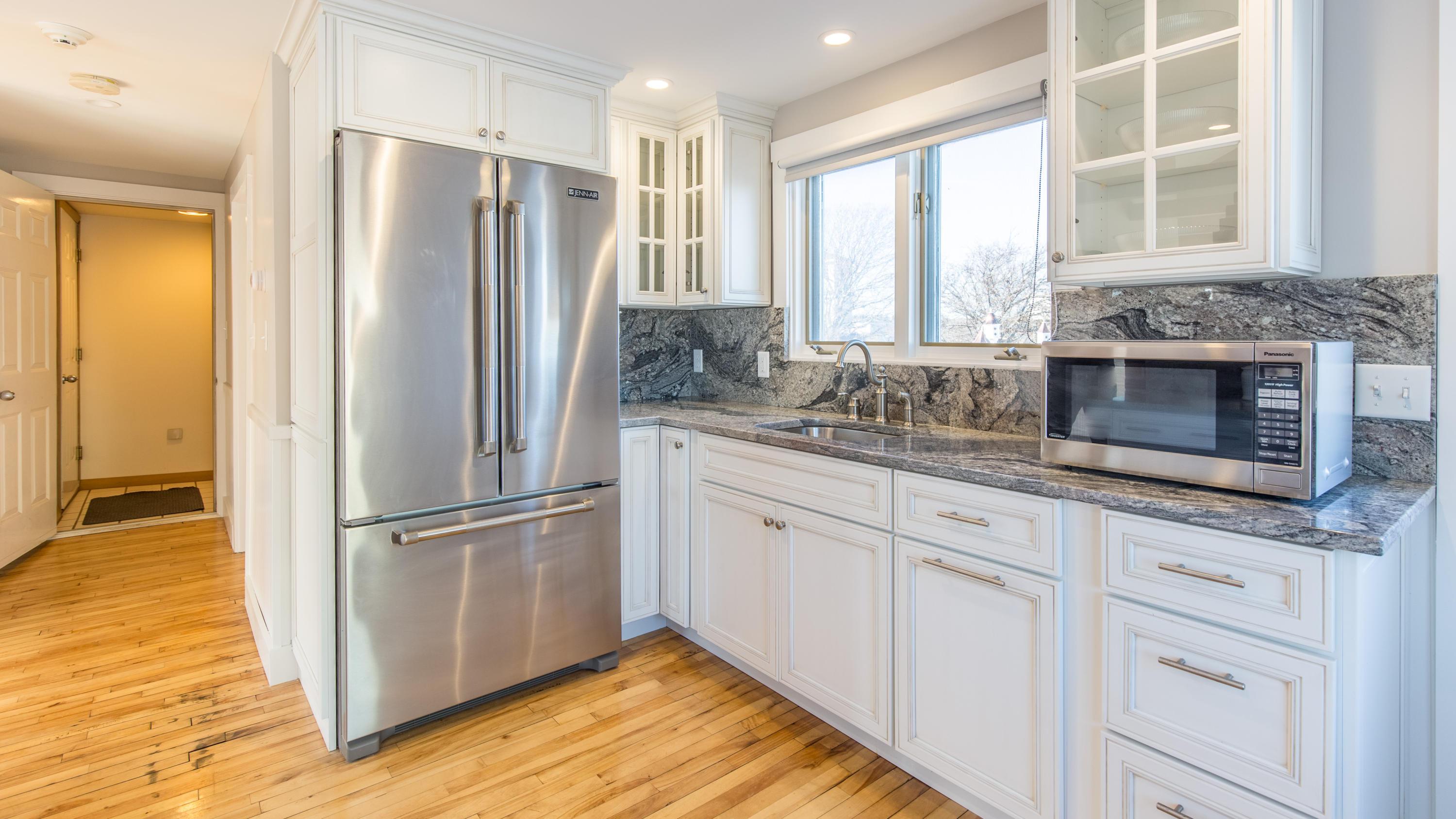 14 Shipwreck Road Scarborough, ME 04074 - Photo 6 of 46 14 Shipwreck Road Scarborough - Interior